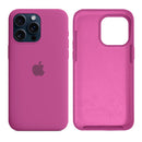 Capinha iPhone 15 Pro Max em Silicone com Interior Aveludado