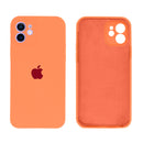 Capinha Celular iPhone 12 Silicone Aveludado com Proteção Câmera