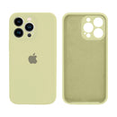 Capinha Celular iPhone 13 Pro Silicone Aveludado com Proteção Câmera