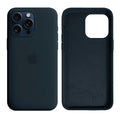 Capinha iPhone 15 Pro Max em Silicone com Interior Aveludado