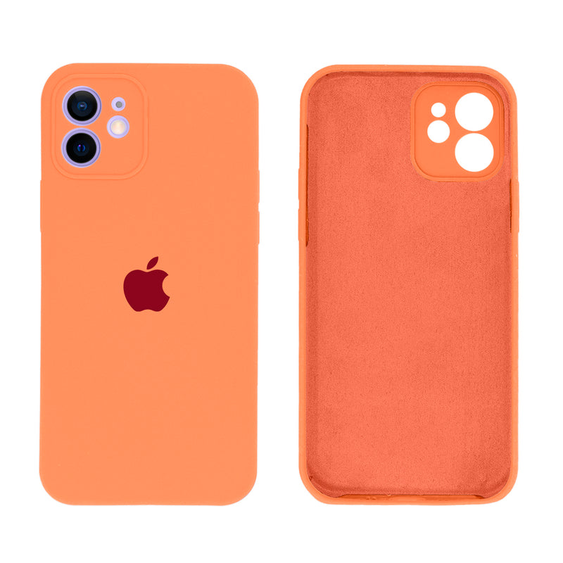 Capinha Celular iPhone 12 Silicone Aveludado com Proteção Câmera
